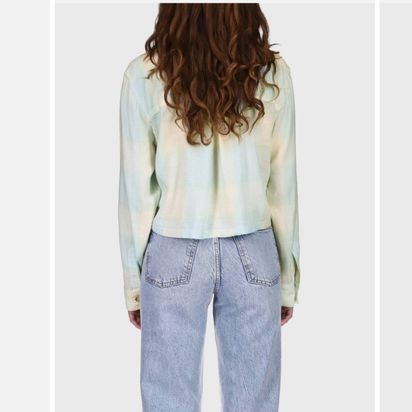 💥Sanctuary Plaid Flannel Button Top - Picture 3 of 10